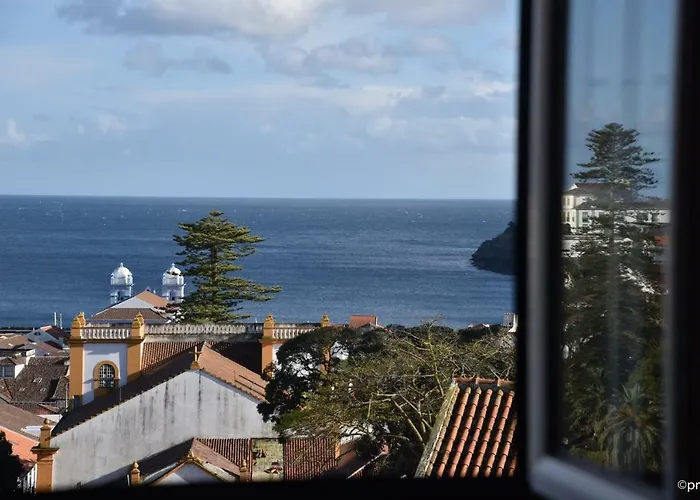 A Descoberta D'angra! Daire Angra do Heroísmo